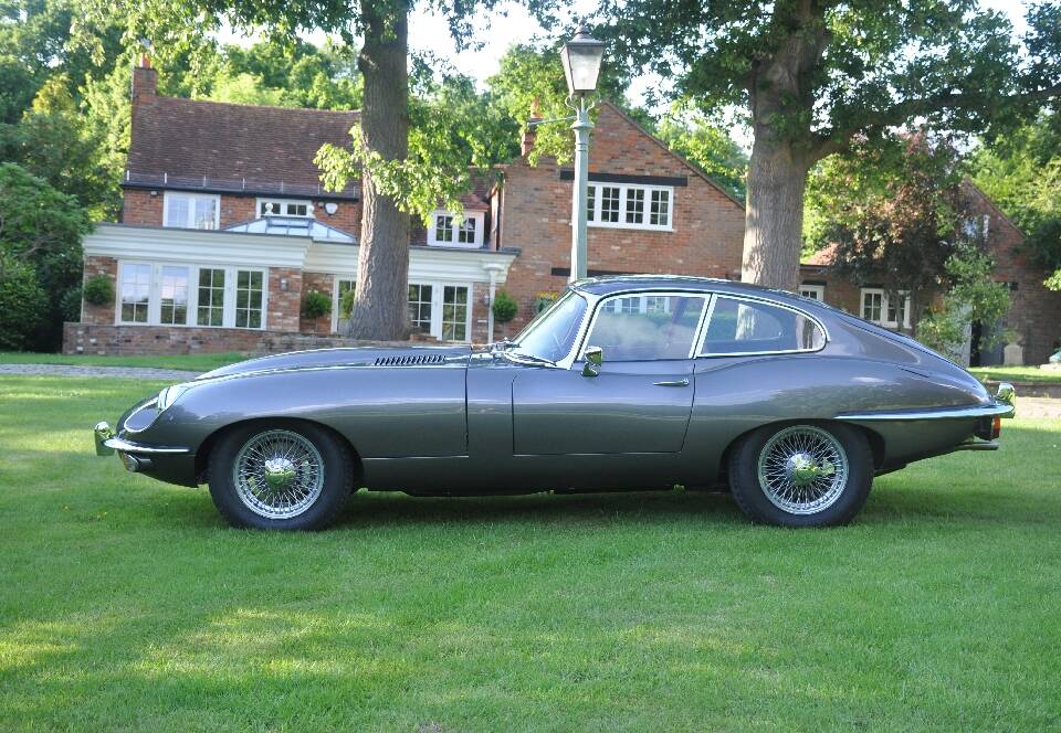 Imagen 24/30 de Jaguar E-Type (2+2) (1970)
