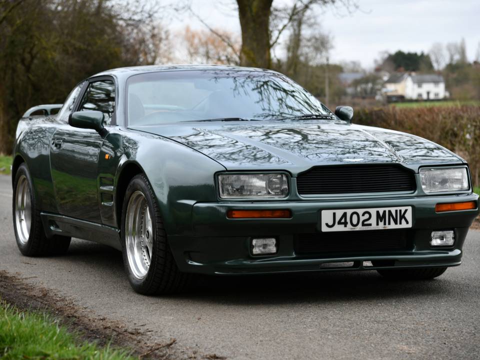 Bild 1/12 von Aston Martin Virage 6.3 Litre (1991)