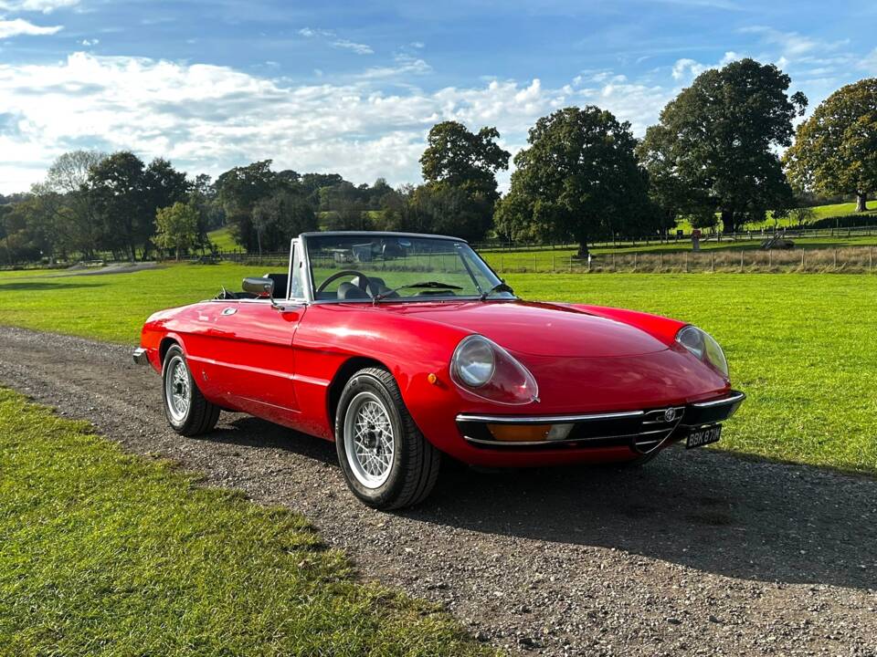 Imagen 3/50 de Alfa Romeo 1750 Spider (1971)