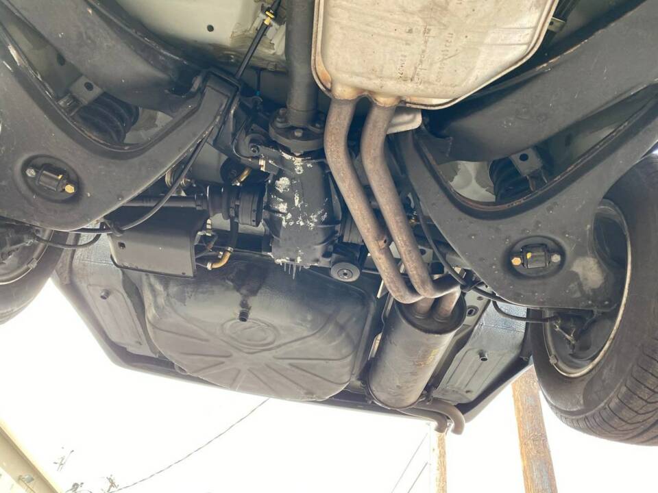 Image 3/19 of Mercedes-Benz 300 SE (1990)