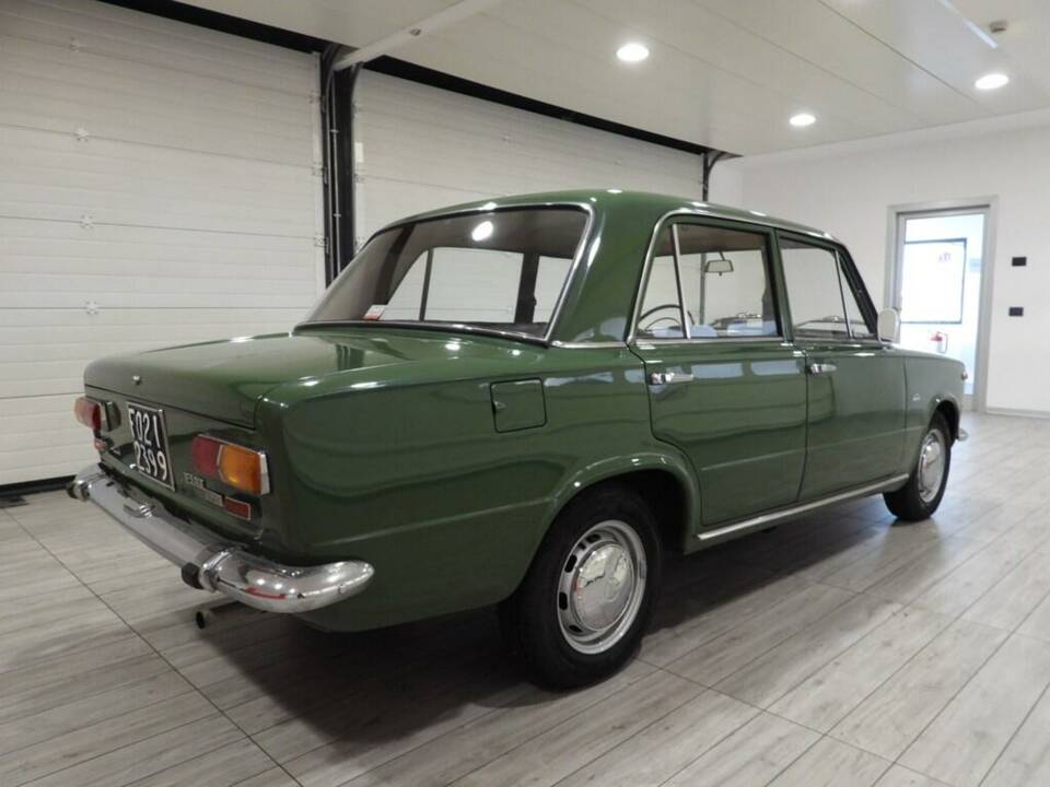 Image 4/15 of FIAT 124 (1970)