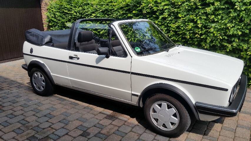 Immagine 1/8 di Volkswagen Golf Mk I Convertible 1.8 (1987)