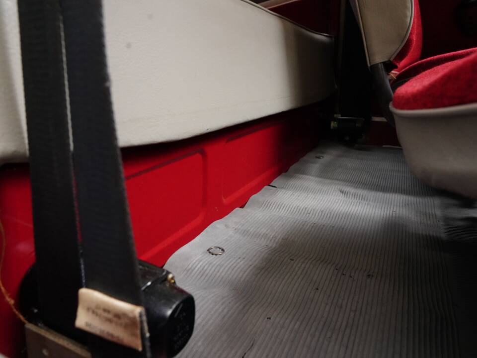 Image 31/100 of Saab 96 (1964)