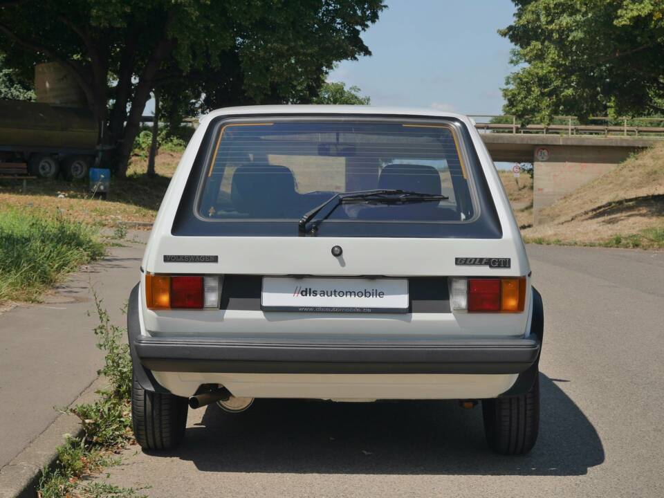 Image 11/35 of Volkswagen Golf Mk I GTI 1.6 (1980)