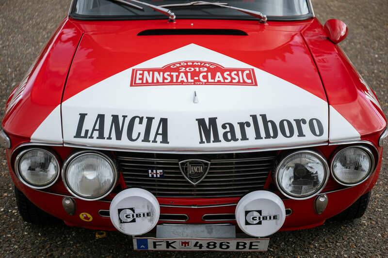 Image 11/44 of Lancia Fulvia Rallye HF 1.6 (1970)