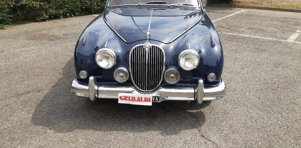Image 10/49 of Jaguar Mk II 3.8 (1963)
