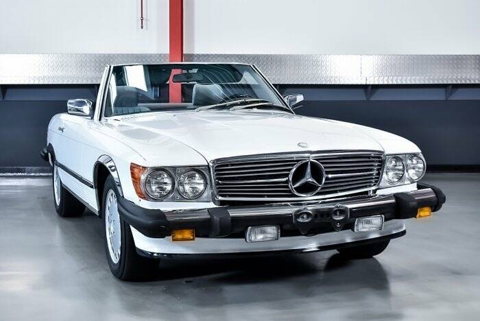 Image 6/7 de Mercedes-Benz 560 SL (1989)