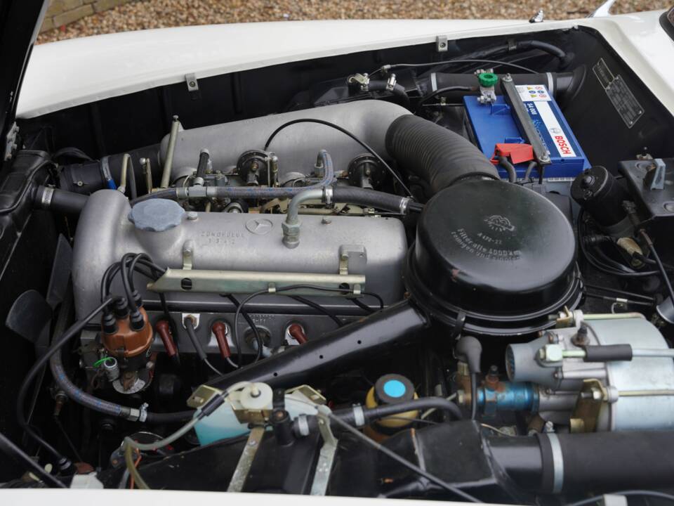 Bild 40/50 von Mercedes-Benz 190 SL (1960)