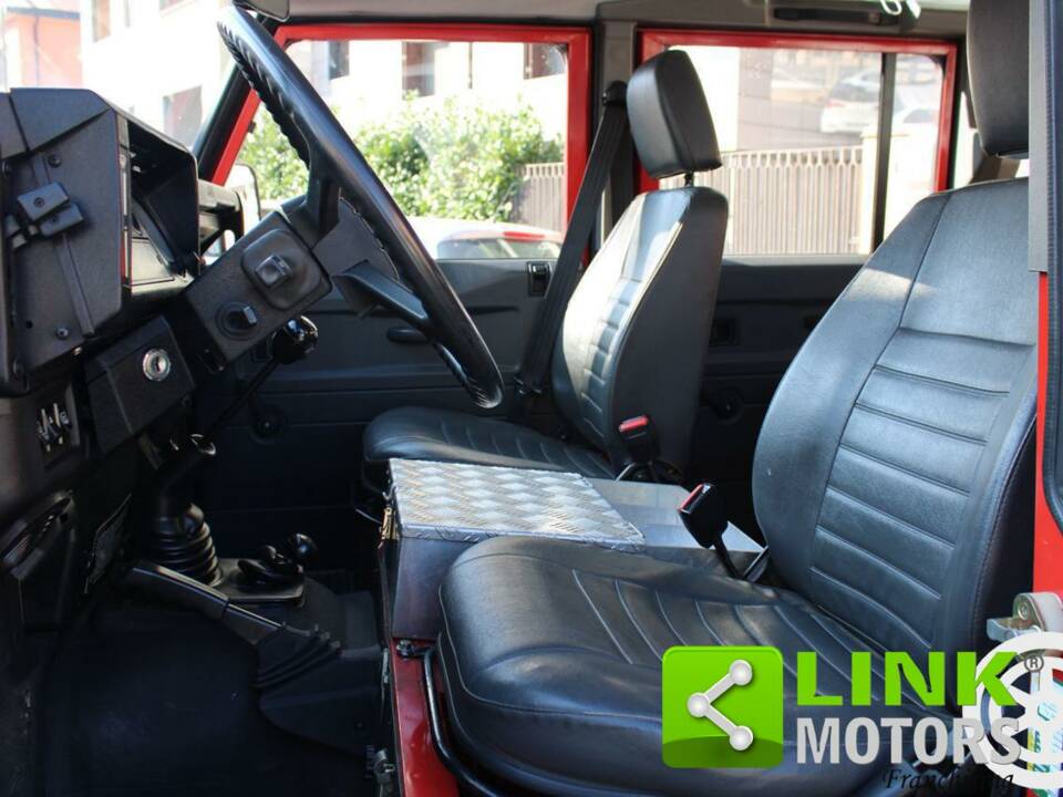 Bild 4/10 von Land Rover 110 (1990)