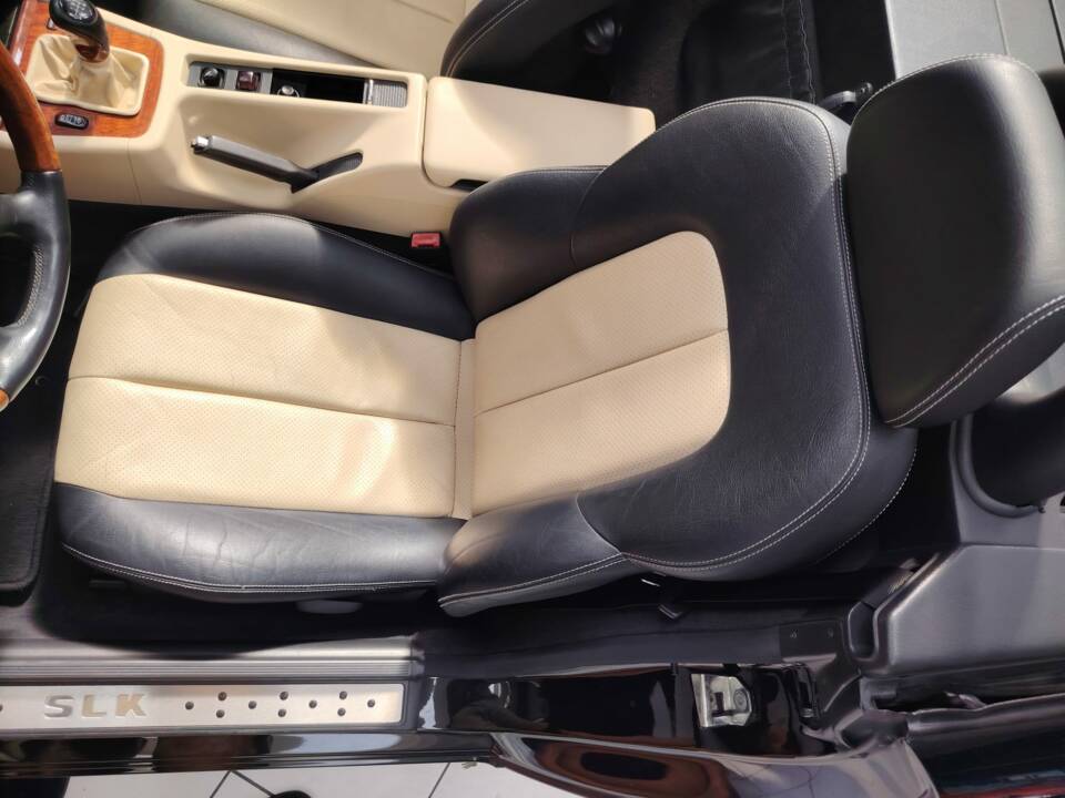 Bild 30/54 von Mercedes-Benz SLK 230 Kompressor (2002)