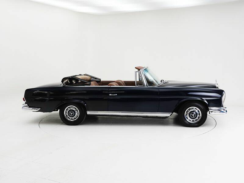 Imagen 15/15 de Mercedes-Benz 220 SE b (1964)