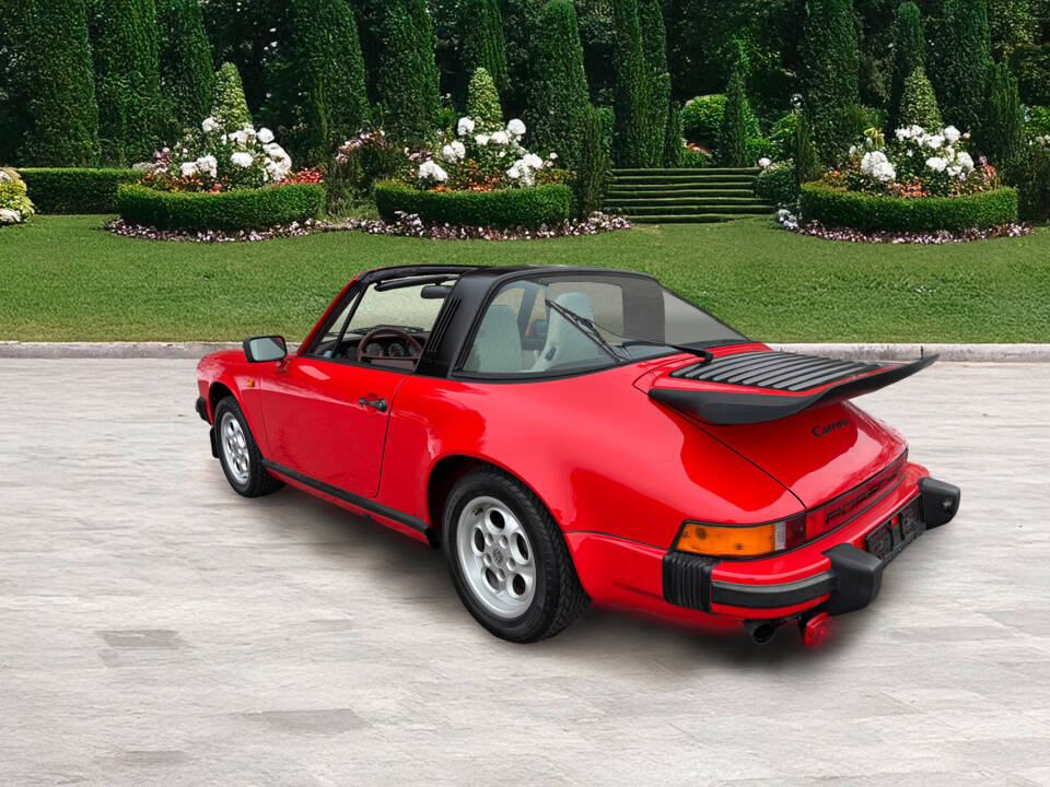 Image 2/6 of Porsche 911 Carrera 3.2 (1985)