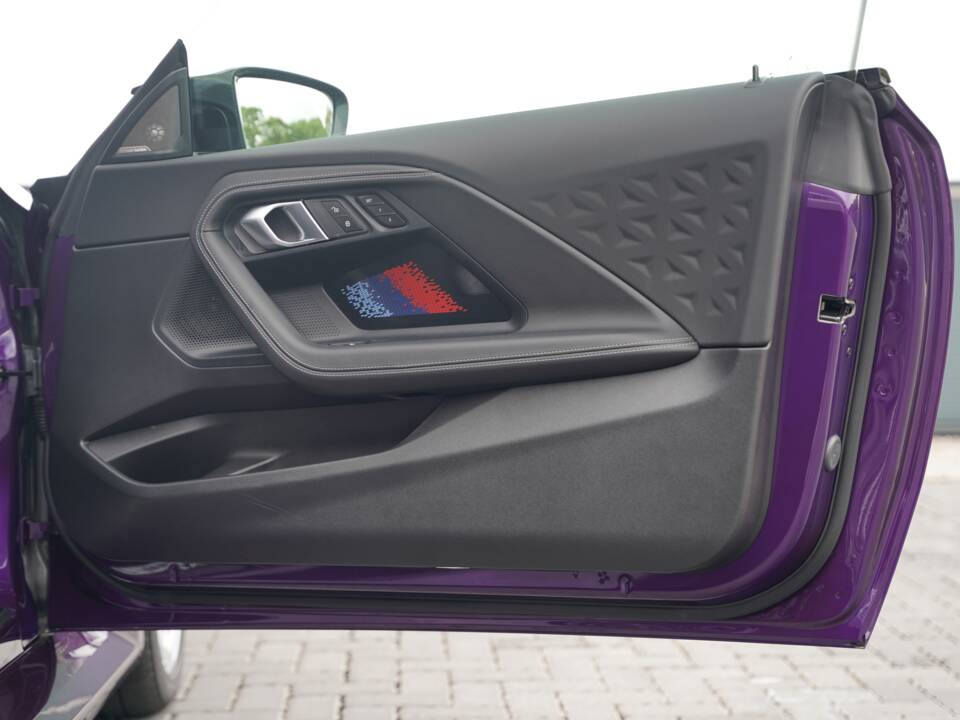 Image 14/50 of BMW M2 Coupé (2025)