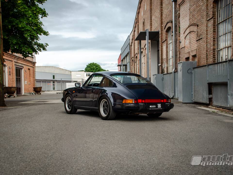 Bild 7/20 von Porsche 911 Carrera 3.2 (1986)