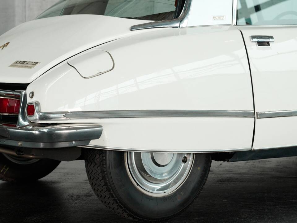 Bild 31/50 von Citroën DS 23 Pallas IE (1974)