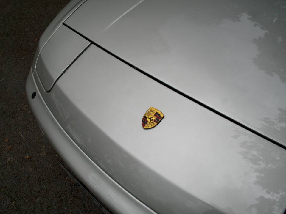 Image 12/24 of Porsche 944 Turbo (1988)