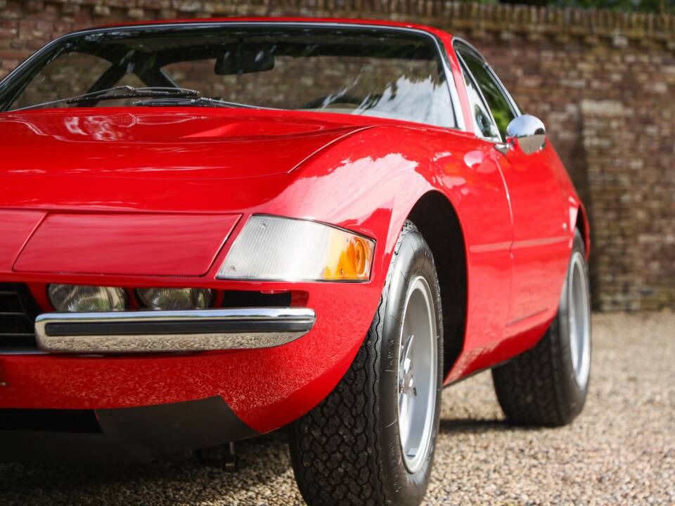 Afbeelding 9/50 van Ferrari 365 GTB/4 Daytona (1973)
