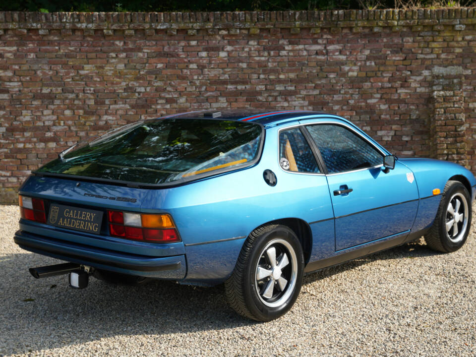 Immagine 2/50 di Porsche 924 (1977)