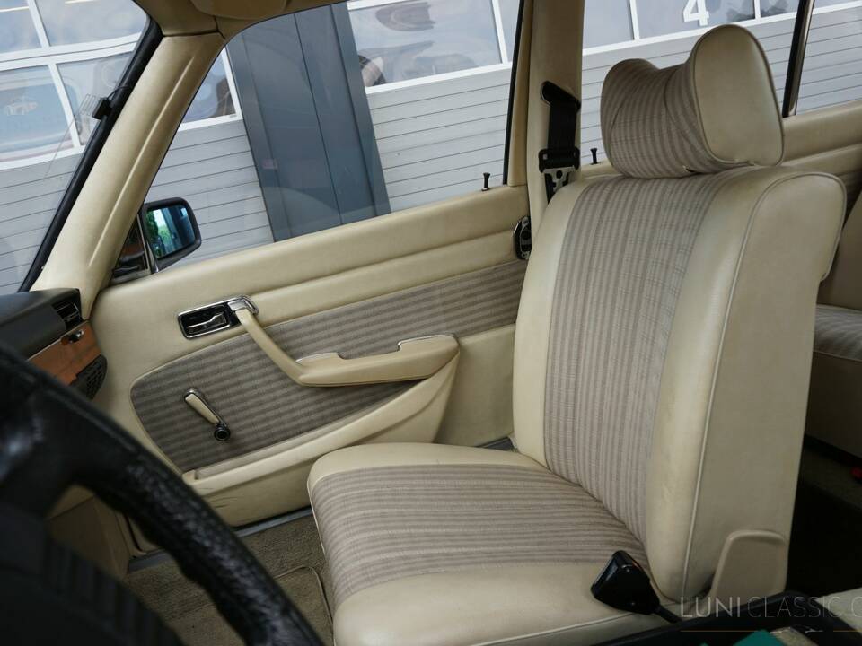 Bild 43/71 von Mercedes-Benz 280 S (1973)