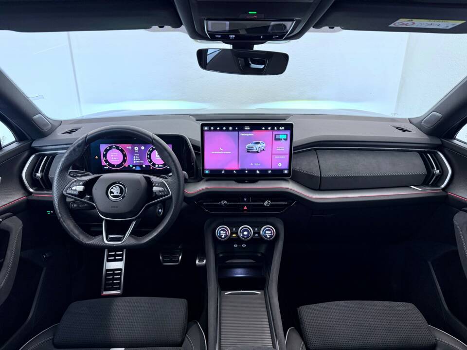 Image 15/33 de Skoda Kodiaq 2.0 TDI 4x4 (2024)
