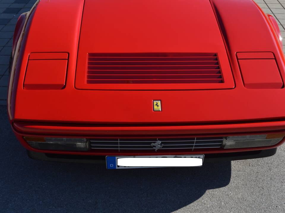 Image 2/6 de Ferrari 328 GTB (1986)