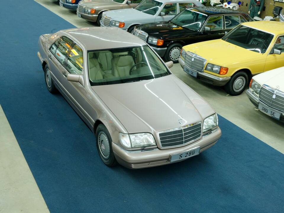 Bild 1/50 von Mercedes-Benz S 280 (1994)