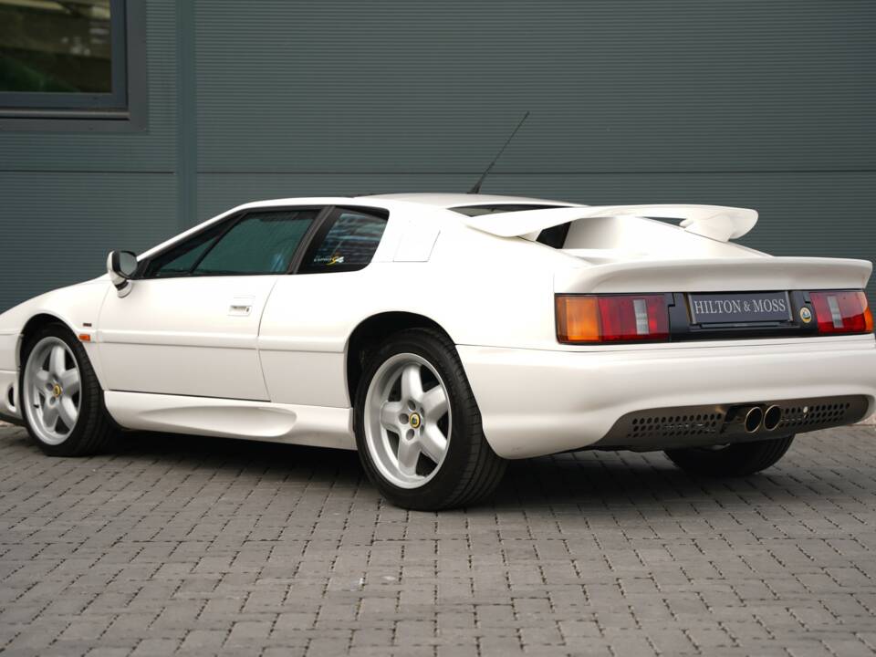 Image 2/50 of Lotus Esprit S4 (1994)