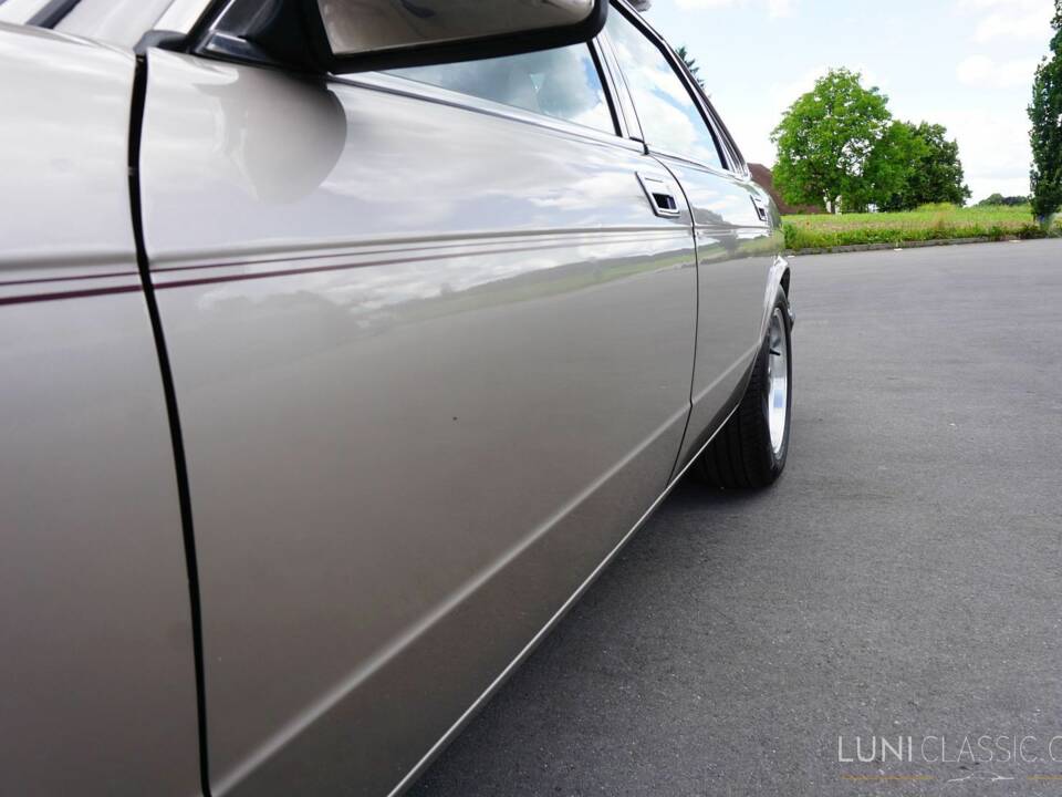 Image 19/61 de Jaguar Sovereign 3.6 (1987)