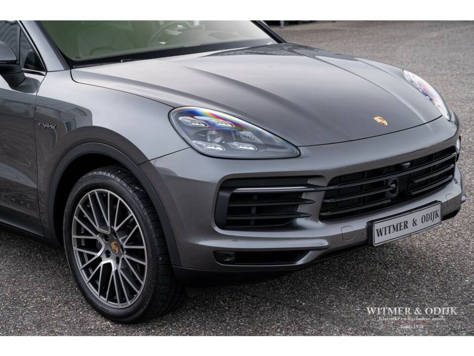 Bild 33/43 von Porsche Cayenne Coupé E-Hybrid (2020)