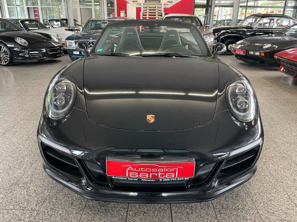 Image 5/19 of Porsche 911 Carrera 4 GTS (2017)