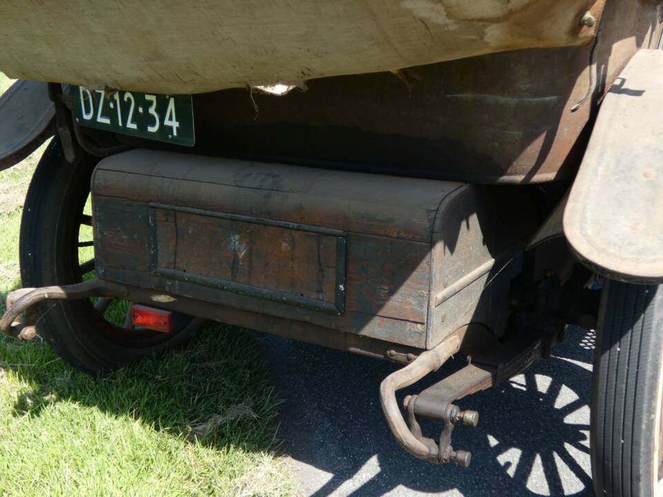 Image 9/66 of Regal Model T Underslung (1913)