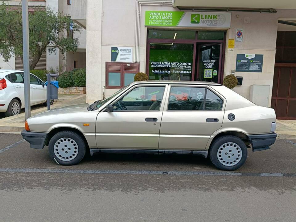 Immagine 21/50 di Alfa Romeo 33 - 1.3 S (1989)
