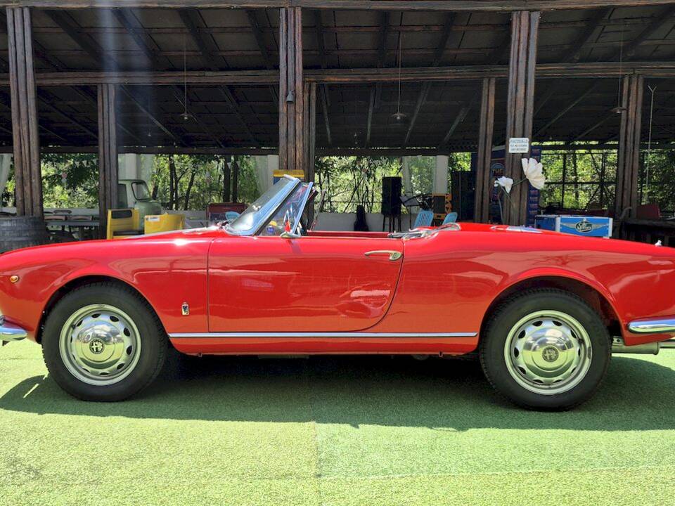 Image 3/71 of Alfa Romeo Giulietta Spider (1961)