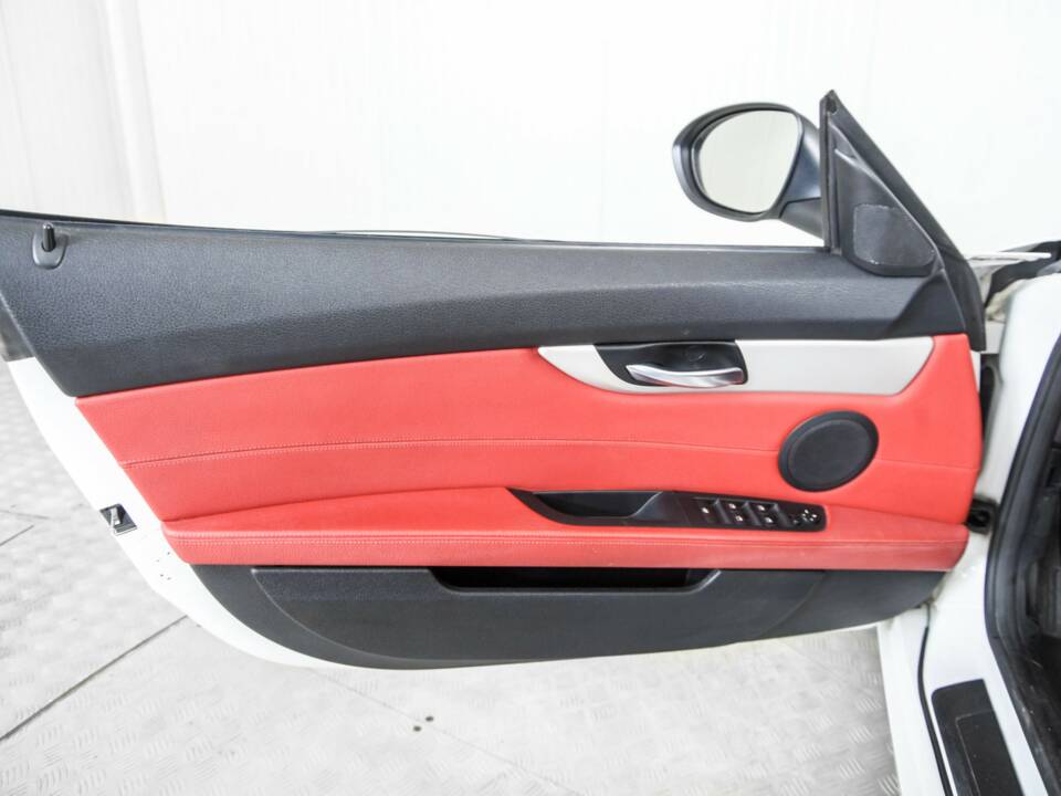 Immagine 20/50 di BMW Z4 sDrive23i (2009)