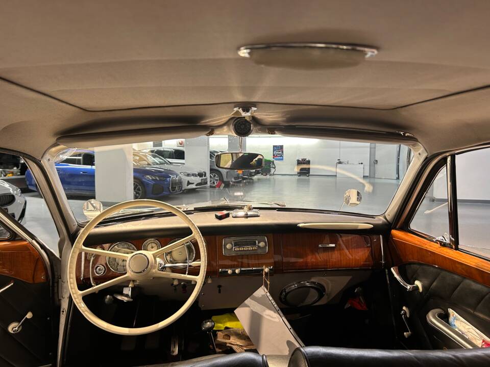 Image 3/32 of BMW 3200 S (1963)