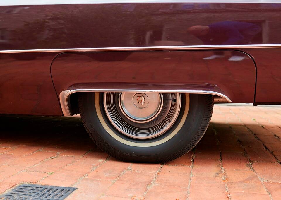 Bild 75/200 von Cadillac Coupe DeVille (1968)