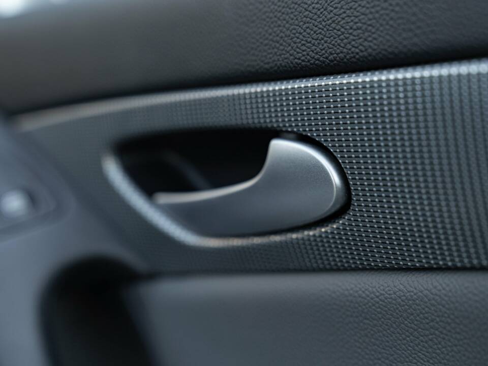 Image 45/50 of Mercedes-Benz SL 350 (2005)