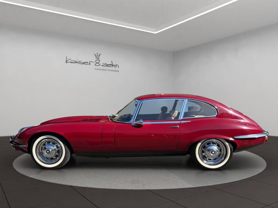 Bild 2/29 von Jaguar E-Type V12 (2+2) (1972)