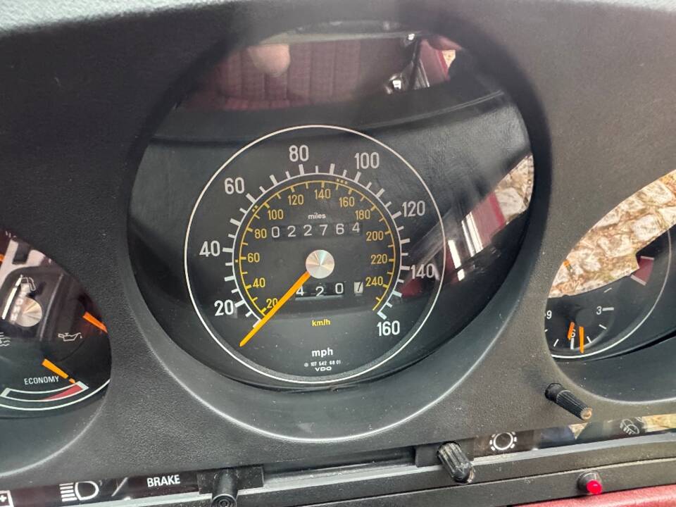 Immagine 26/29 di Mercedes-Benz 280 SL (1985)