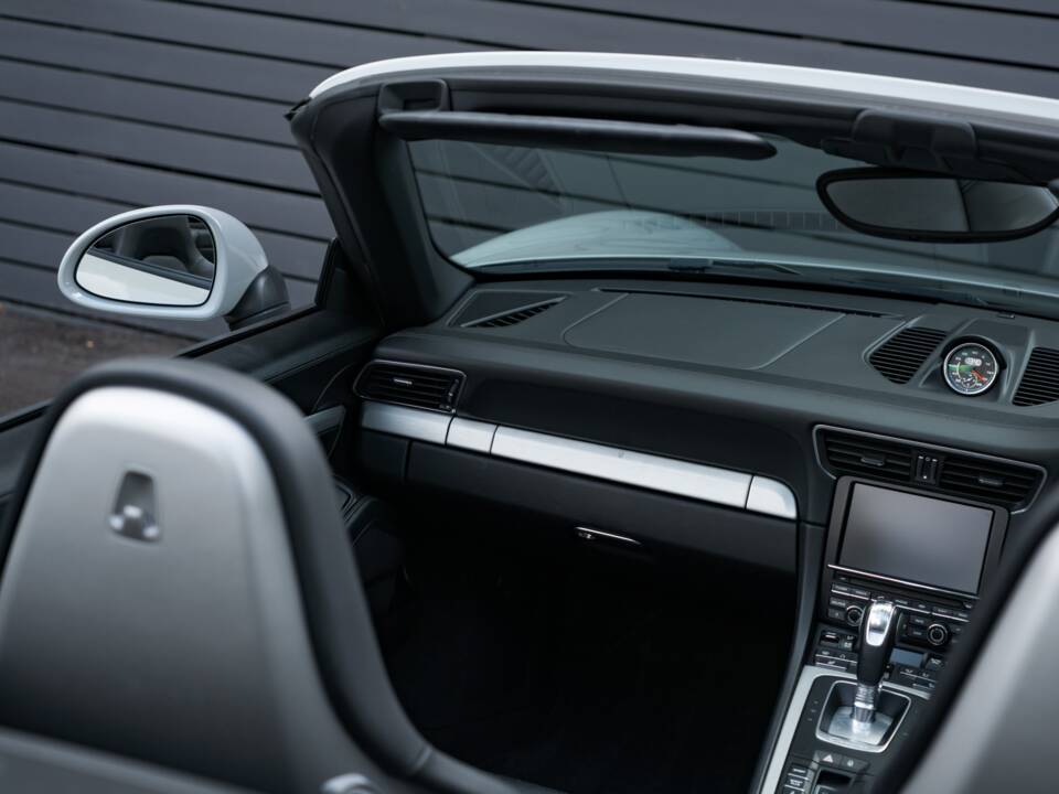 Bild 8/48 von Porsche 911 Carrera (2013)