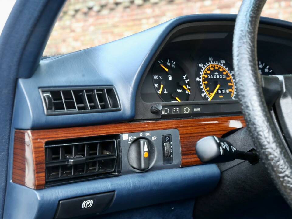 Bild 37/50 von Mercedes-Benz 380 SEL (1983)