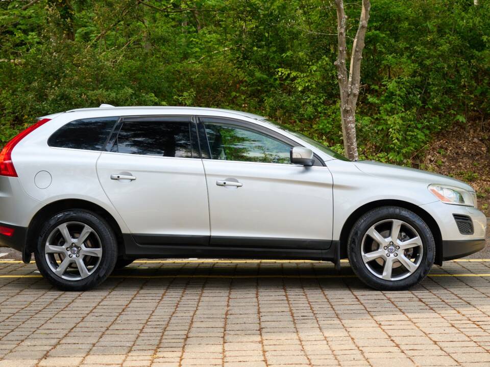 Image 2/50 de Volvo XC60 T5 (2012)