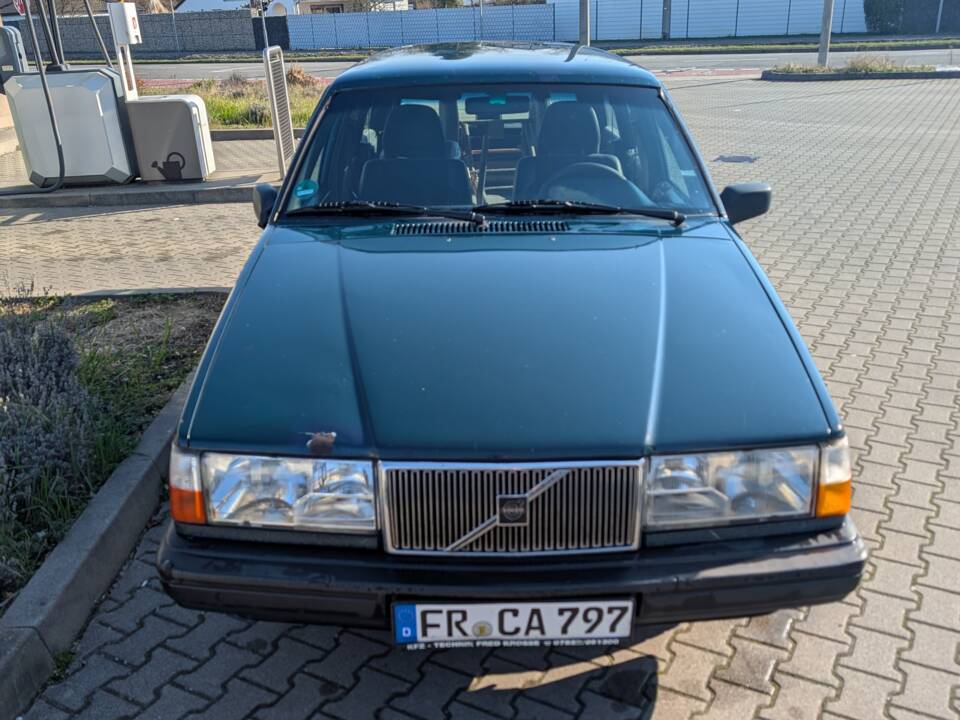 Bild 2/4 von Volvo 940 2.0i Turbo (1997)