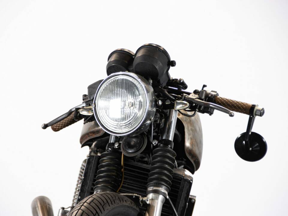 Image 30/48 of Honda CB 500E (1999)