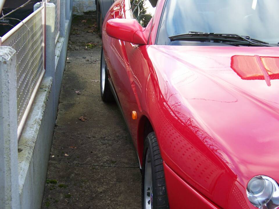 Immagine 7/15 di Alfa Romeo GTV 2.0 Twin Spark (1996)