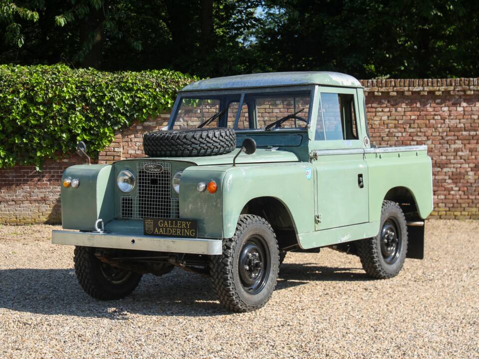 Image 1/50 of Land Rover 88 (1965)