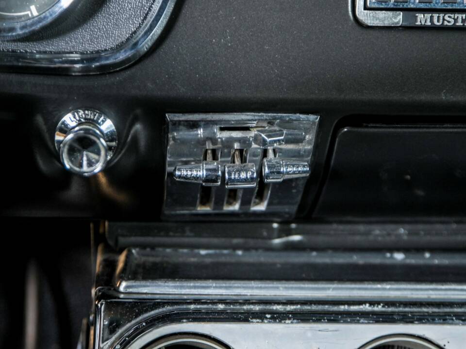 Image 25/50 de Ford Mustang 289 (1900)