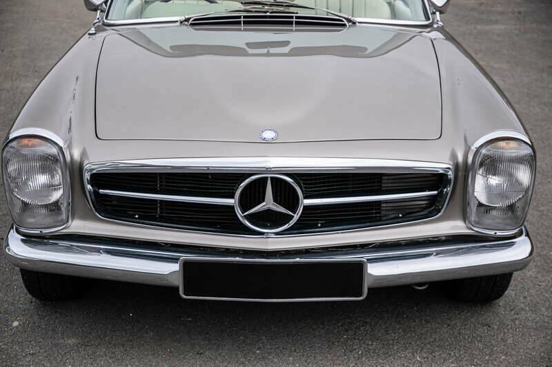 Image 14/37 of Mercedes-Benz 280 SL (1970)
