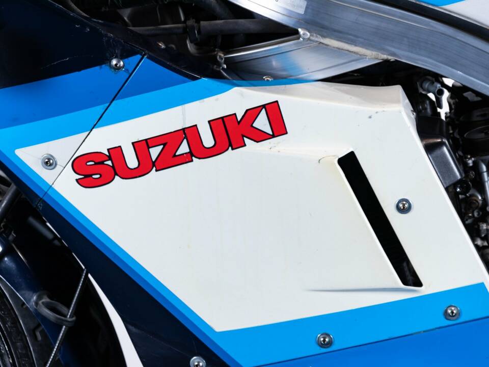 Bild 12/50 von Suzuki DUMMY (1986)