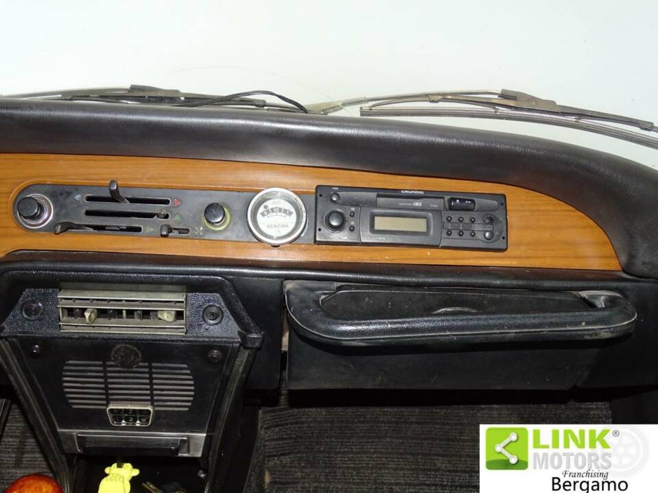 Image 7/10 de Lancia Fulvia 1.3 S (1973)